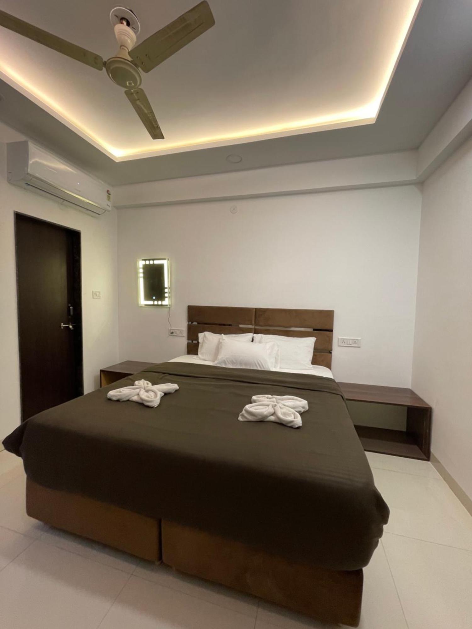 Hotel Kiwi Inn Vijaynagar Scheme 78 Indore Ngoại thất bức ảnh