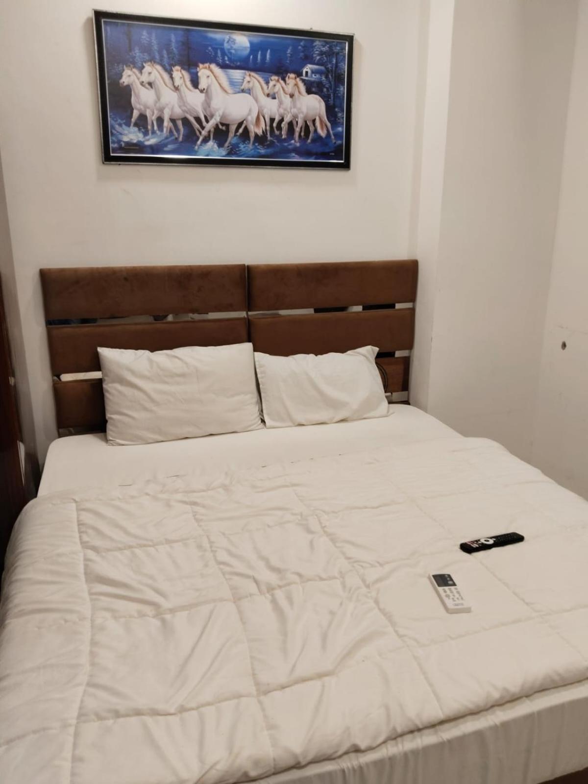 Hotel Kiwi Inn Vijaynagar Scheme 78 Indore Ngoại thất bức ảnh